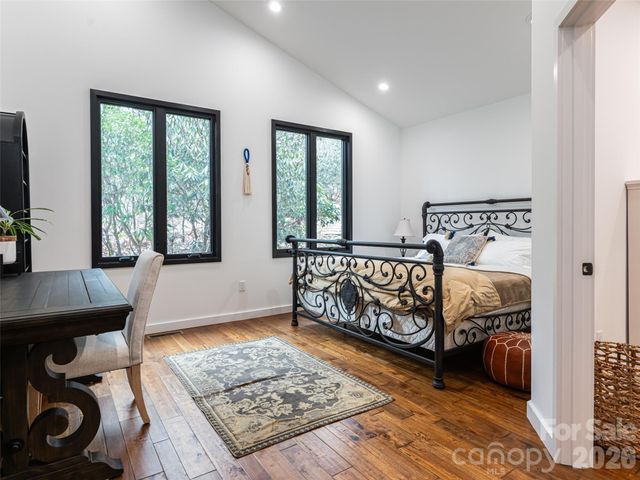 508 Avery Creek Road, Arden, NC 28704