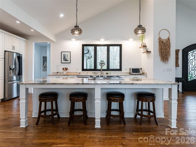 508 Avery Creek Road, Arden, NC 28704