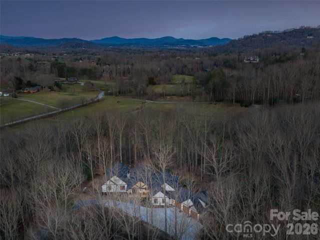 508 Avery Creek Road, Arden, NC 28704