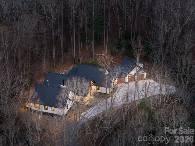 508 Avery Creek Road, Arden, NC 28704