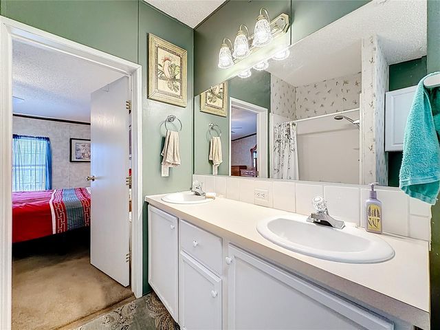 1658 ELKHART CIRCLE, Tavares, FL 32778