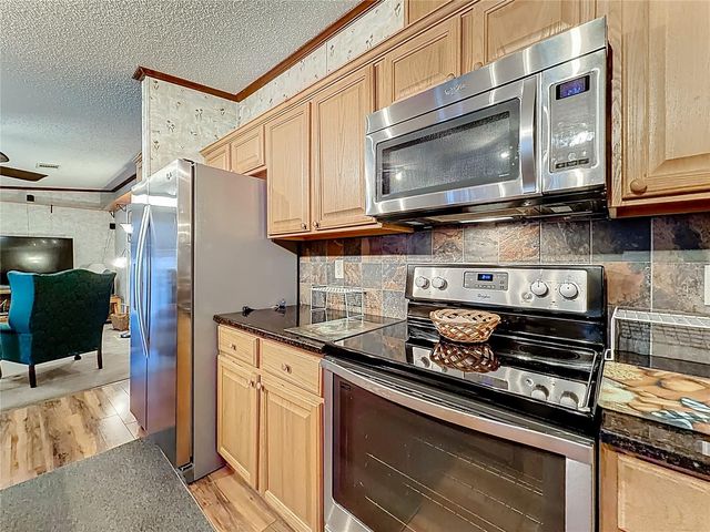 1658 ELKHART CIRCLE, Tavares, FL 32778