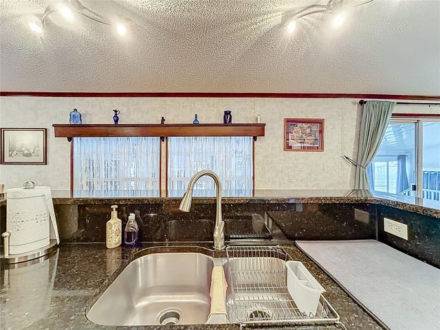 1658 ELKHART CIRCLE, Tavares, FL 32778