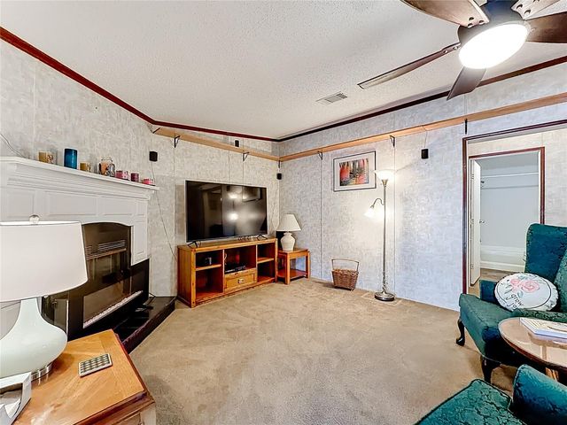 1658 ELKHART CIRCLE, Tavares, FL 32778