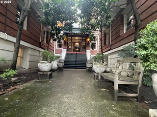 2083 Nw JOHNSON St 5, Portland, OR 97209