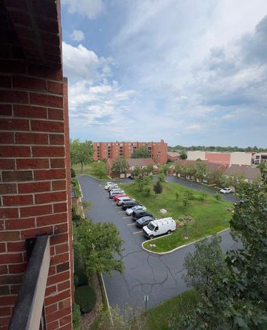 600 Naples Court 510, Glenview, IL 60025