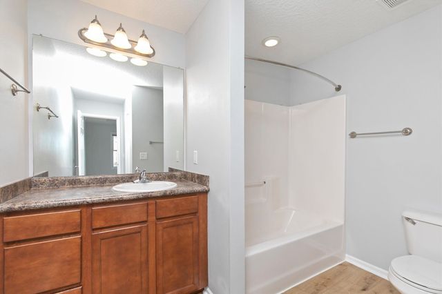 105 SE Kellerman Lane, Waukee, IA 50263