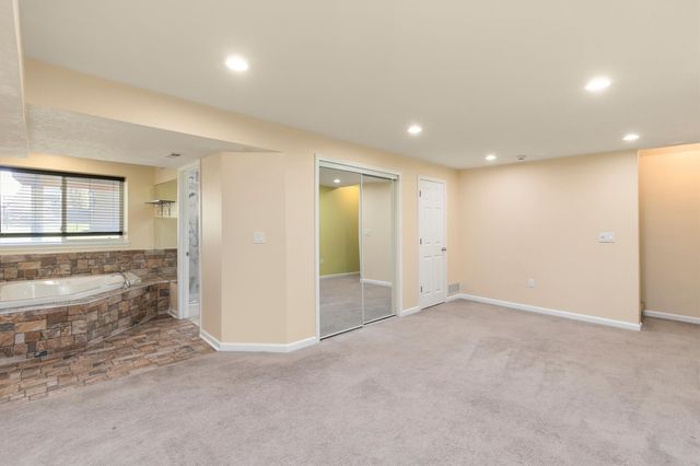 105 SE Kellerman Lane, Waukee, IA 50263