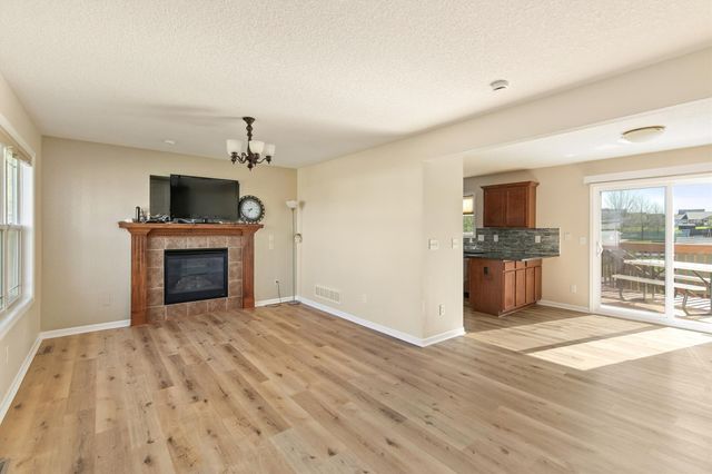 105 SE Kellerman Lane, Waukee, IA 50263