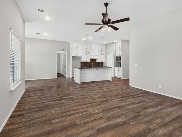 12404 N 130 East Avenue, Collinsville, OK 74021