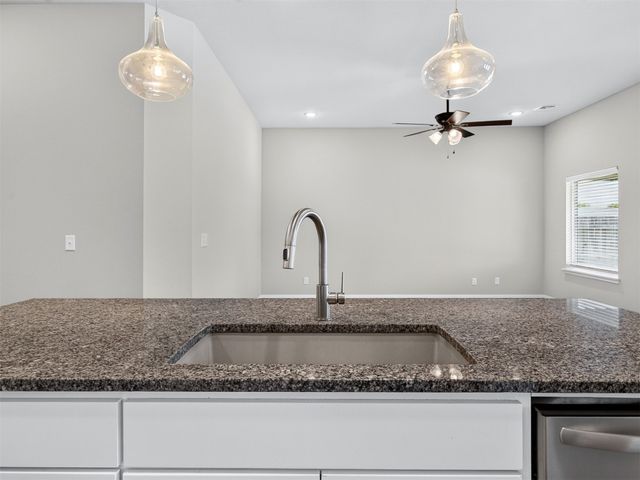 12404 N 130 East Avenue, Collinsville, OK 74021