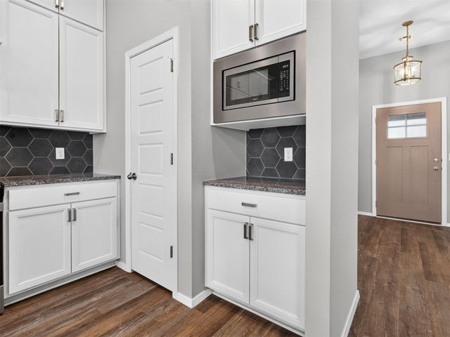 12404 N 130 East Avenue, Collinsville, OK 74021