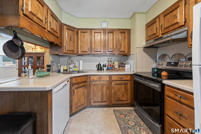 140 Garfield Road, Bristol, CT 06010