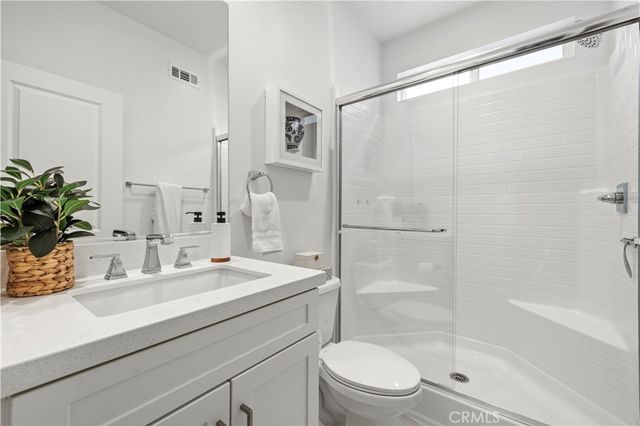 18135 Tableau Way, Saugus, CA 91350