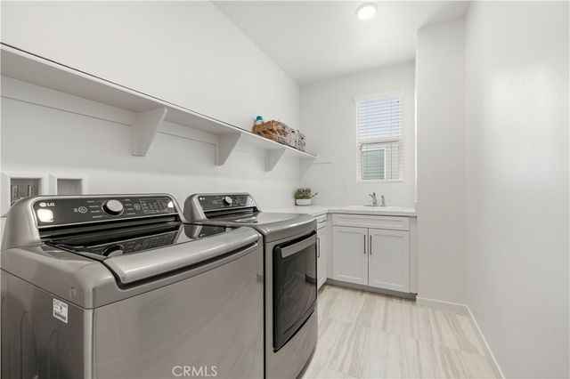 18135 Tableau Way, Saugus, CA 91350