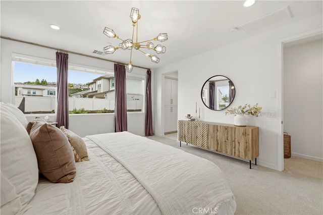 18135 Tableau Way, Saugus, CA 91350