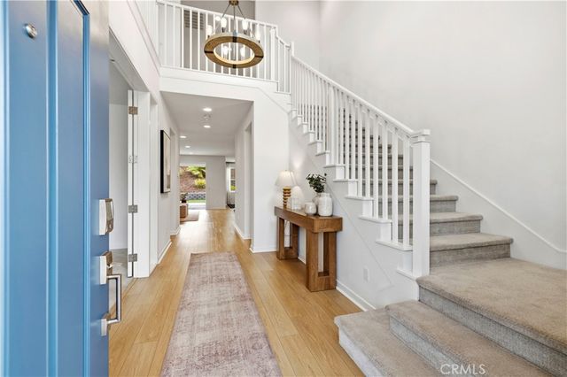 18135 Tableau Way, Saugus, CA 91350
