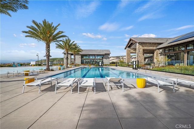 18135 Tableau Way, Saugus, CA 91350