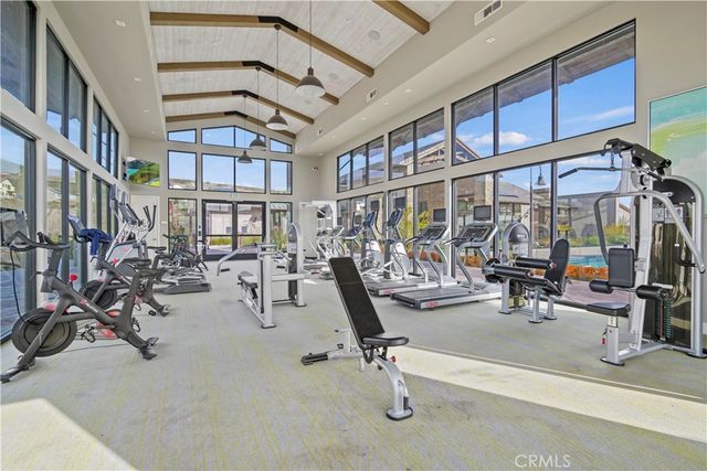 18135 Tableau Way, Saugus, CA 91350