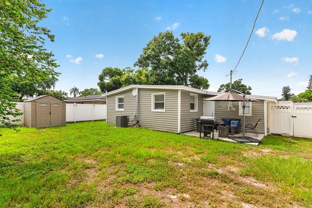 9042 SOUTHERN COMFORT DRIVE, Largo, FL 33773