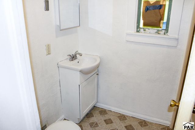 1128 E Beech St, Pueblo, CO 81001