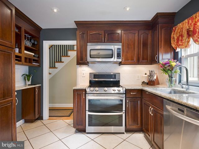 28 W AMHERST RD, Bala Cynwyd, PA 19004