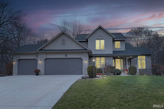 10451 Cottage Grove Drive, Middlebury, IN 46540