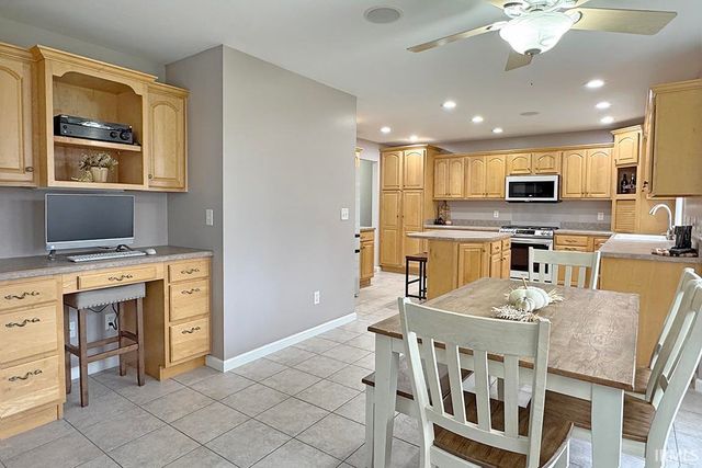 10451 Cottage Grove Drive, Middlebury, IN 46540