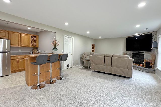 10451 Cottage Grove Drive, Middlebury, IN 46540