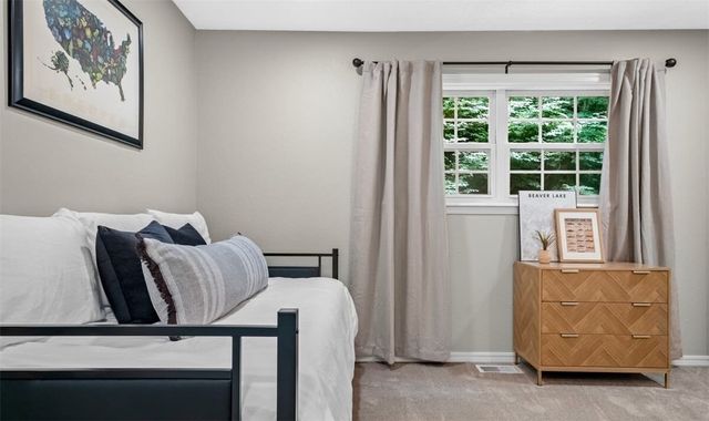 1400 Prairie Creek Drive, Rogers, AR 72756