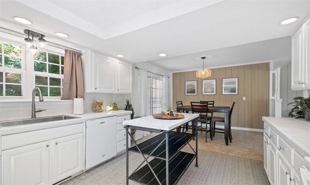 1400 Prairie Creek Drive, Rogers, AR 72756