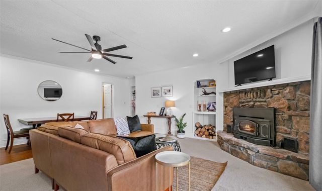 1400 Prairie Creek Drive, Rogers, AR 72756