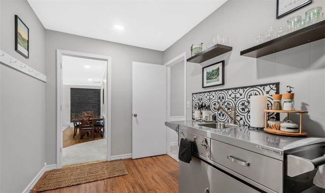 1400 Prairie Creek Drive, Rogers, AR 72756