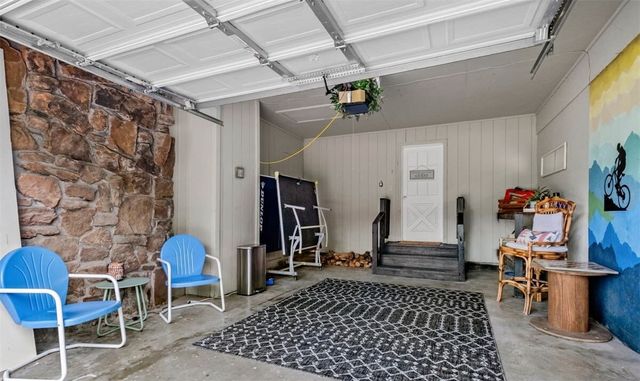 1400 Prairie Creek Drive, Rogers, AR 72756