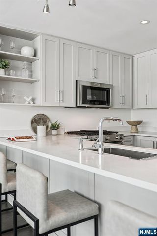 800 Ave At Port Imperial Boulevard 416, Weehawken, NJ 07086