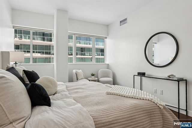 800 Ave At Port Imperial Boulevard 416, Weehawken, NJ 07086