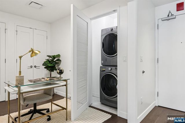 800 Ave At Port Imperial Boulevard 416, Weehawken, NJ 07086