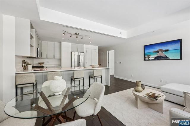 800 Ave At Port Imperial Boulevard 416, Weehawken, NJ 07086