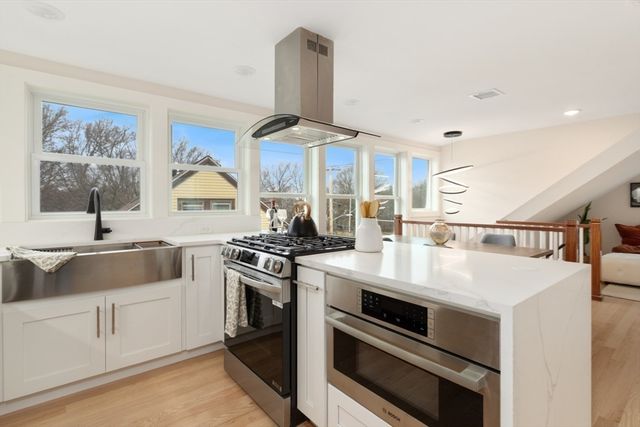 157 Boston Ave 3, Somerville, MA 02144