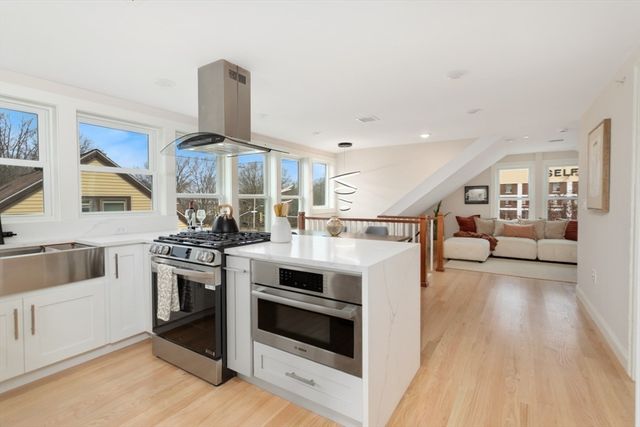 157 Boston Ave 3, Somerville, MA 02144