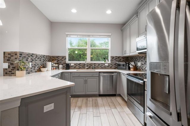 2427 FOGGY CREEK CIRCLE, Clearwater, FL 33764