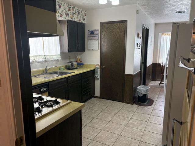 12518 Huntington Field Drive, Houston, TX 77099