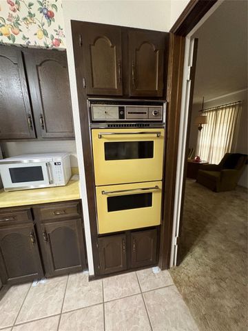 12518 Huntington Field Drive, Houston, TX 77099