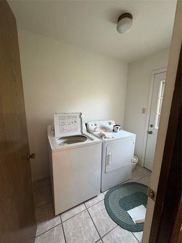 12518 Huntington Field Drive, Houston, TX 77099