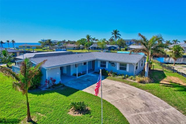 250 BANGSBERG ROAD SE, Port Charlotte, FL 33952