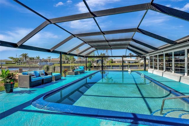 250 BANGSBERG ROAD SE, Port Charlotte, FL 33952