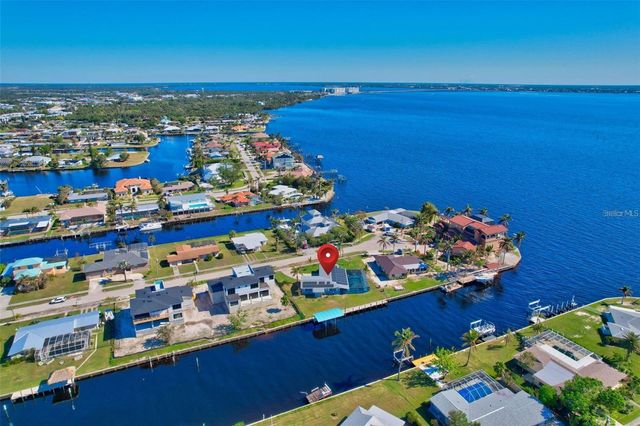 250 BANGSBERG ROAD SE, Port Charlotte, FL 33952