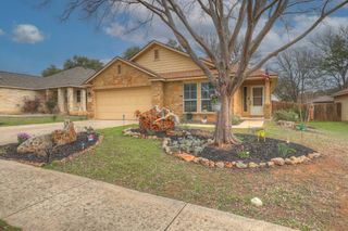2210 Meadow View DR, San Marcos, TX 78666