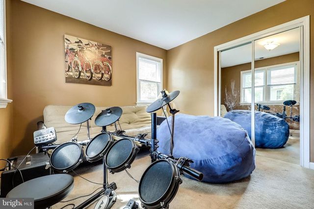 8113 CARLYLE PL, Alexandria, VA 22308