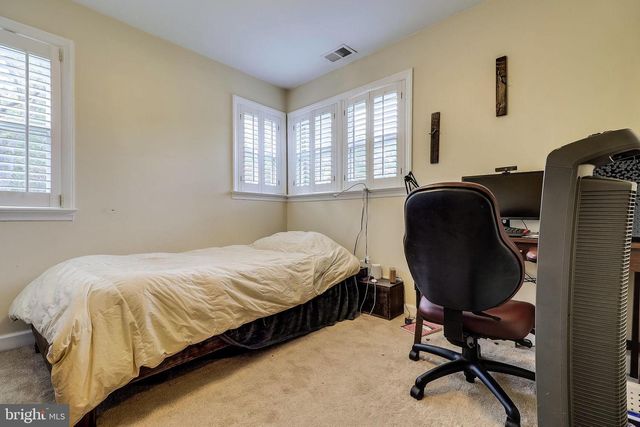 8113 CARLYLE PL, Alexandria, VA 22308